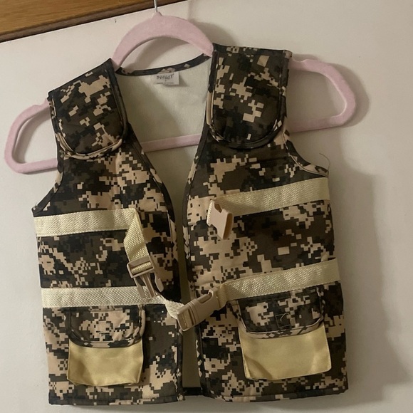 Child’s (Size 8) Spirit Costume Camouflage Utility Tactical Vest - Picture 10 of 10